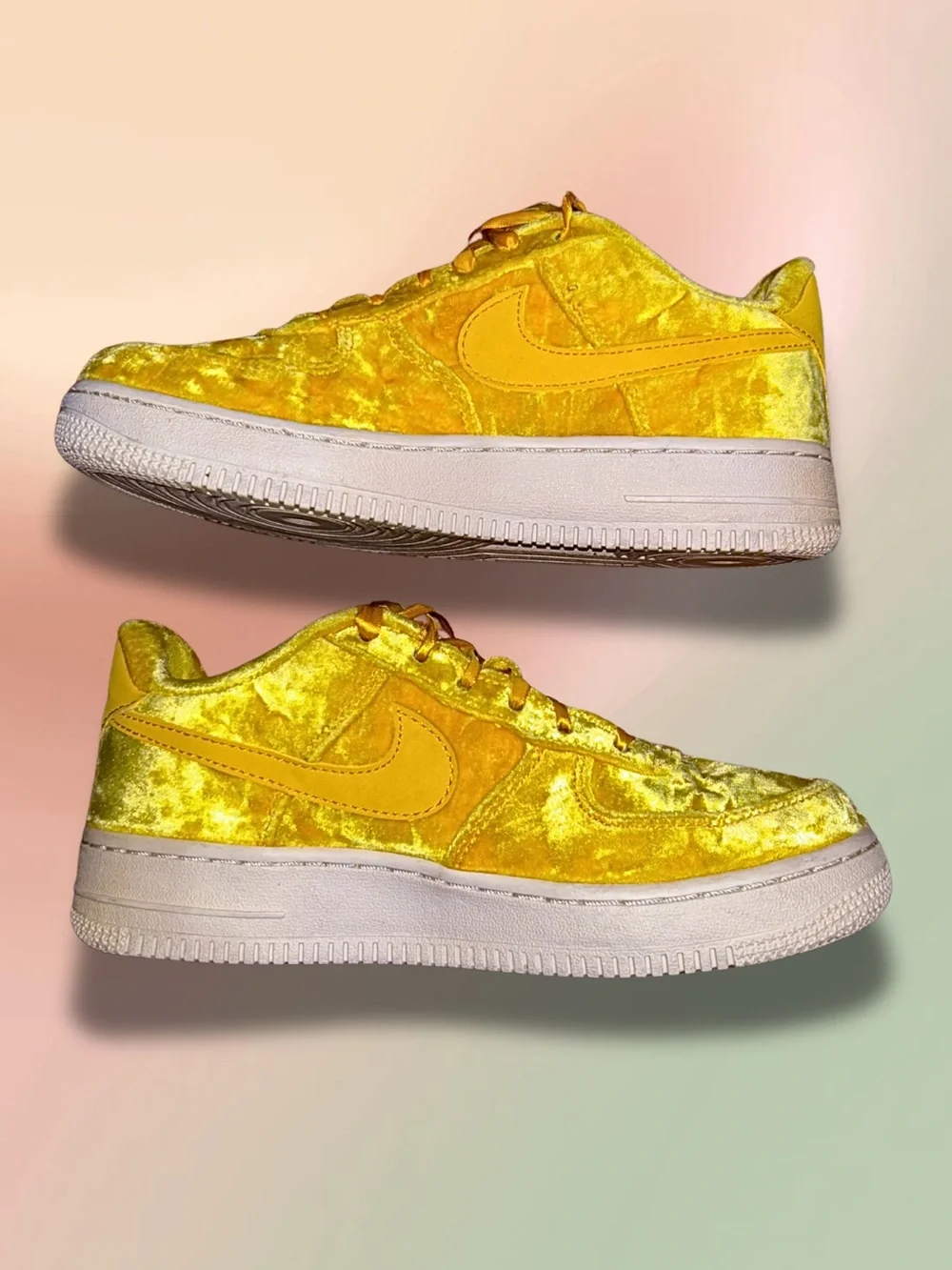 Nike Air Force 1 LV8 GS Youth Shoes Size 5Y (Men’s 5; Women’s 6.5)